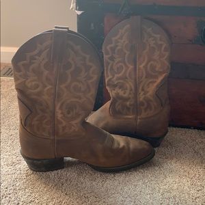 Men’s Ariat boots